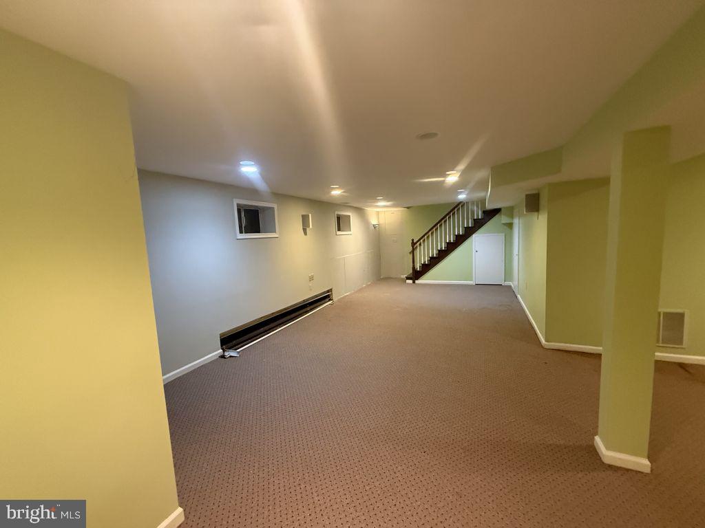 1362 WOODSIDE DR, MCLEAN, Virginia 22102, 4 Bedrooms Bedrooms, ,2 BathroomsBathrooms,Residential,For sale,1362 WOODSIDE DR,VAFX2290306 MLS # VAFX2290306 1362 WOODSIDE DR, MCLEAN, Virginia 22102, 4 Bedrooms Bedrooms, ,2 BathroomsBathrooms,Residential,For sale,1362 WOODSIDE DR,VAFX2290306 MLS # VAFX2290306