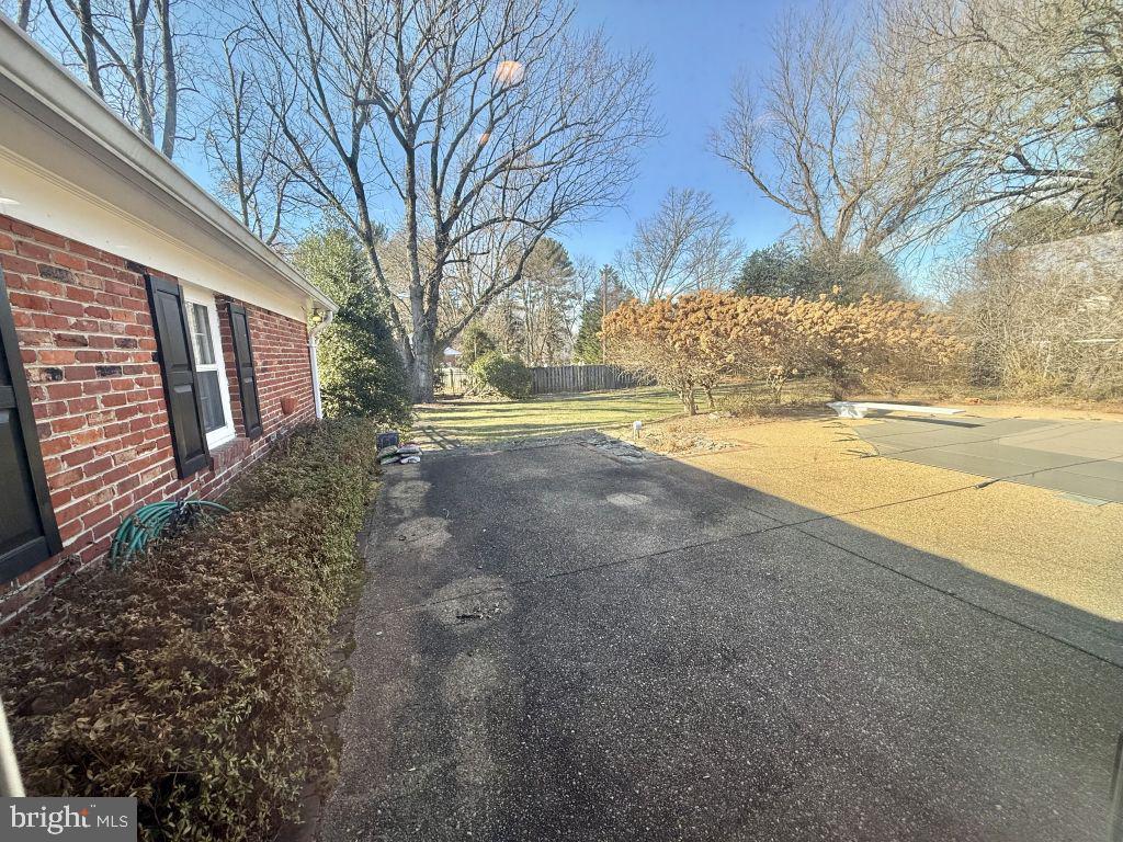 1362 WOODSIDE DR, MCLEAN, Virginia 22102, 4 Bedrooms Bedrooms, ,2 BathroomsBathrooms,Residential,For sale,1362 WOODSIDE DR,VAFX2290306 MLS # VAFX2290306 1362 WOODSIDE DR, MCLEAN, Virginia 22102, 4 Bedrooms Bedrooms, ,2 BathroomsBathrooms,Residential,For sale,1362 WOODSIDE DR,VAFX2290306 MLS # VAFX2290306