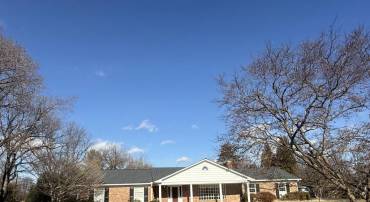 1362 WOODSIDE DR, MCLEAN, Virginia 22102, 4 Bedrooms Bedrooms, ,2 BathroomsBathrooms,Residential,For sale,1362 WOODSIDE DR,VAFX2290306 MLS # VAFX2290306