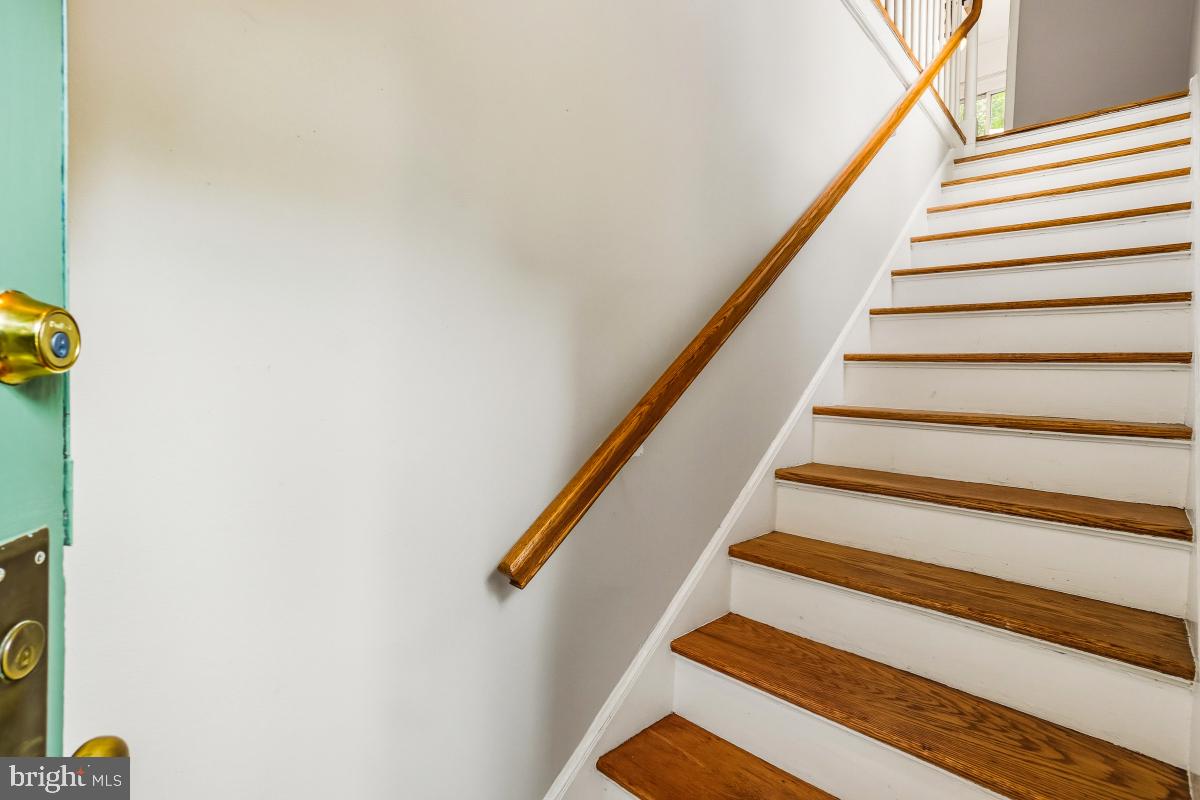 1640 FITZGERALD LN, ALEXANDRIA, Virginia 22302, 1 Bedroom Bedrooms, ,1 BathroomBathrooms,Residential,For sale,1640 FITZGERALD LN,VAAX2054012 MLS # VAAX2054012