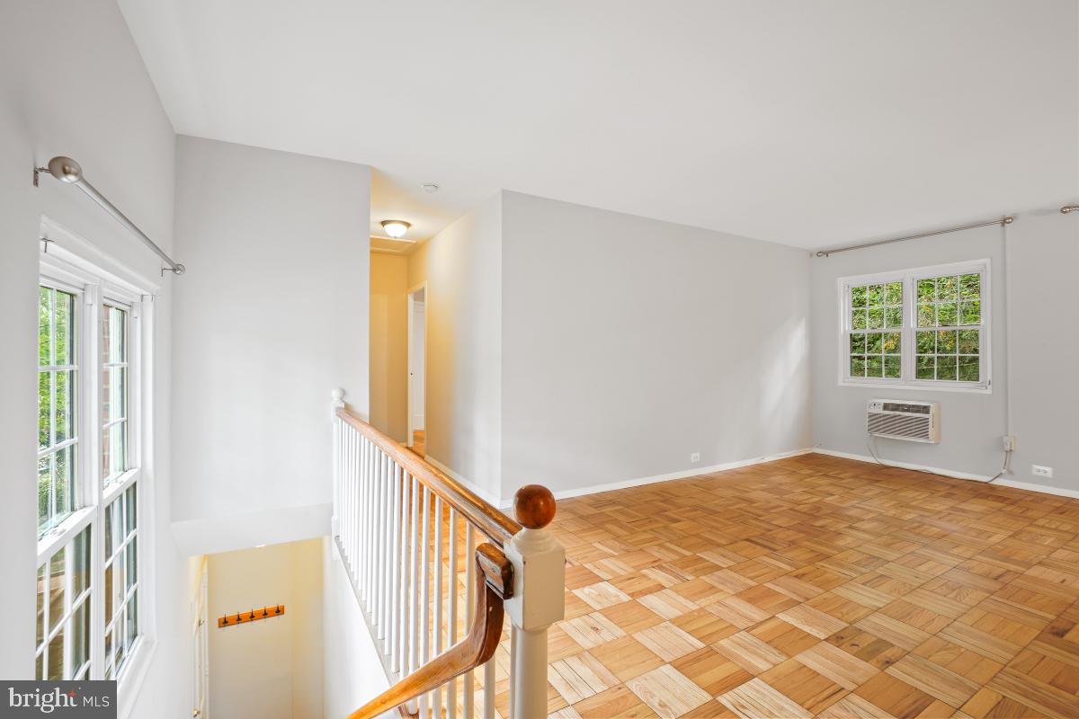 1640 FITZGERALD LN, ALEXANDRIA, Virginia 22302, 1 Bedroom Bedrooms, ,1 BathroomBathrooms,Residential,For sale,1640 FITZGERALD LN,VAAX2054012 MLS # VAAX2054012
