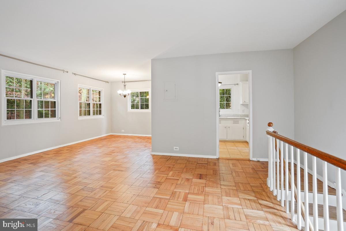 1640 FITZGERALD LN, ALEXANDRIA, Virginia 22302, 1 Bedroom Bedrooms, ,1 BathroomBathrooms,Residential,For sale,1640 FITZGERALD LN,VAAX2054012 MLS # VAAX2054012