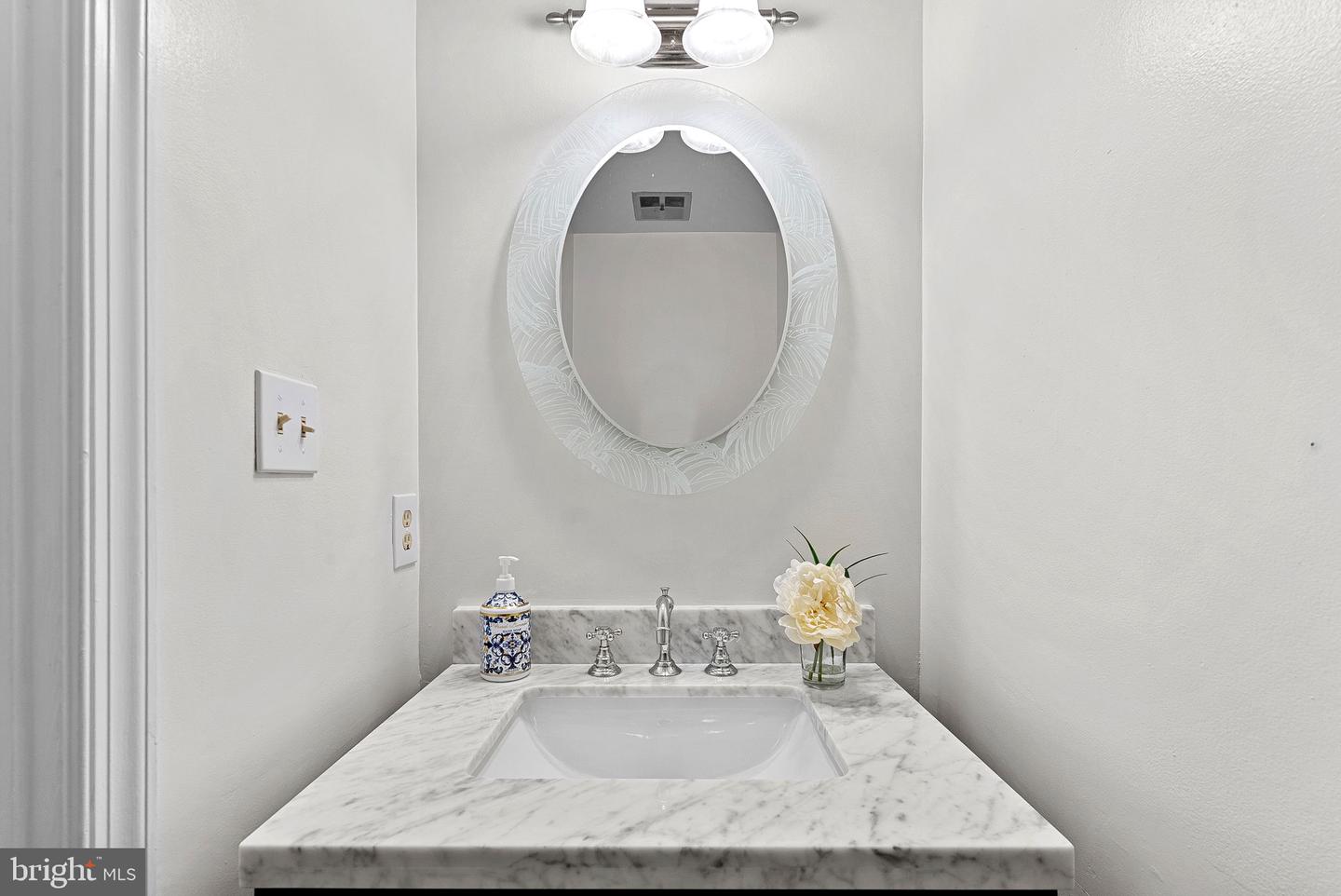 2148 WHISPERWOOD GLEN LN, RESTON, Virginia 20191, 2 Bedrooms Bedrooms, ,2 BathroomsBathrooms,Residential,For sale,2148 WHISPERWOOD GLEN LN,VAFX2290324 MLS # VAFX2290324