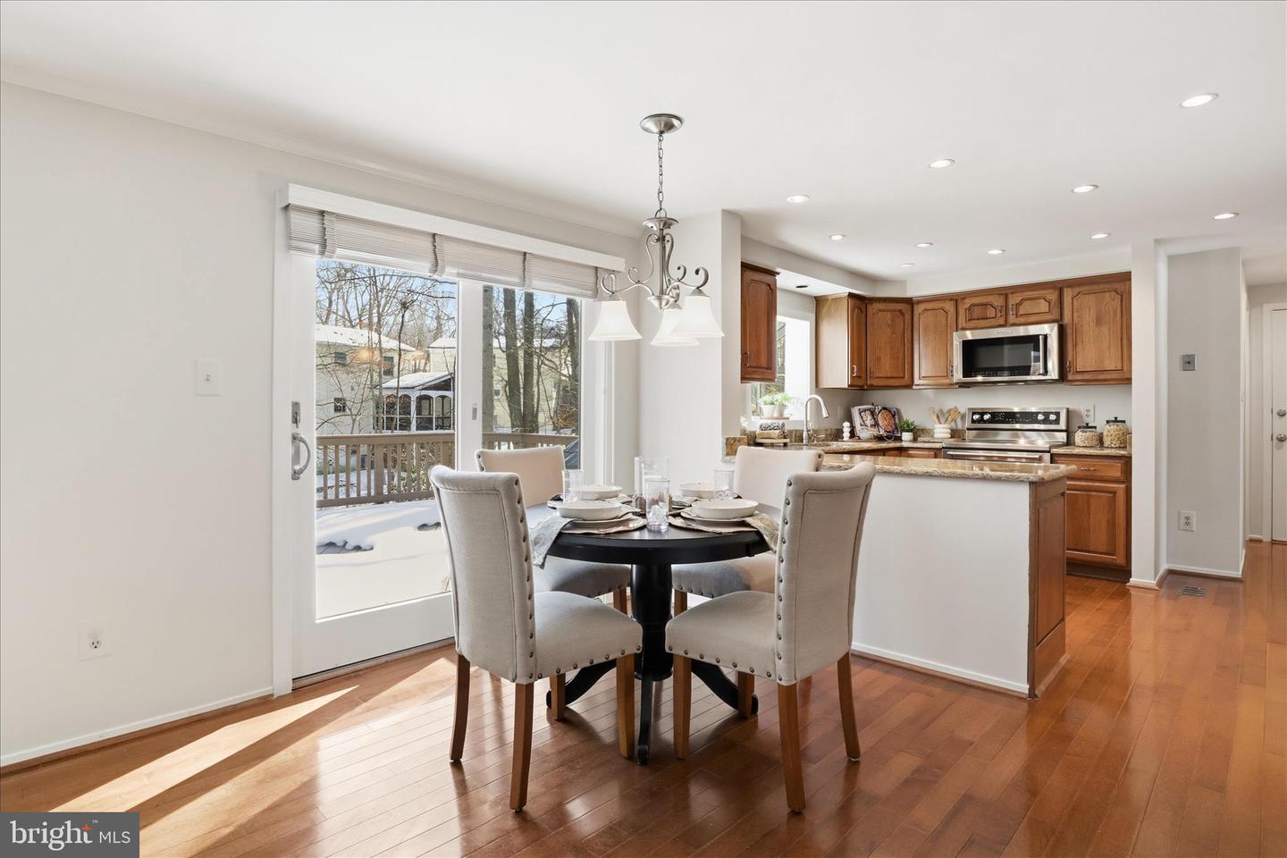 5903 OAK RIDGE CT, BURKE, Virginia 22015, 5 Bedrooms Bedrooms, 19 Rooms Rooms,2 BathroomsBathrooms,Residential,For sale,5903 OAK RIDGE CT,VAFX2289782 MLS # VAFX2289782 5903 OAK RIDGE CT, BURKE, Virginia 22015, 5 Bedrooms Bedrooms, 19 Rooms Rooms,2 BathroomsBathrooms,Residential,For sale,5903 OAK RIDGE CT,VAFX2289782 MLS # VAFX2289782