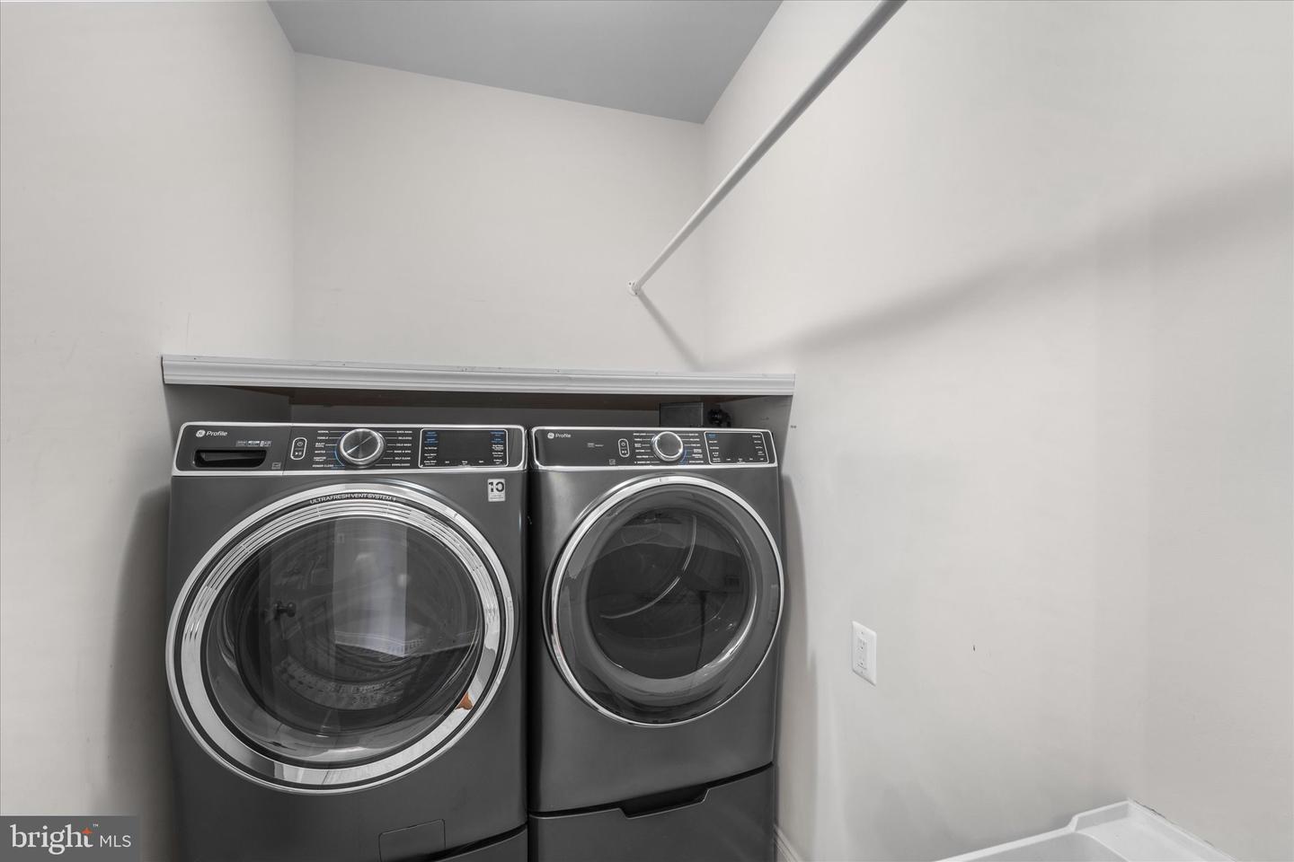 22990 WEYBRIDGE SQ, ASHBURN, Virginia 20148, 4 Bedrooms Bedrooms, ,4 BathroomsBathrooms,Residential,For sale,22990 WEYBRIDGE SQ,VALO2115508 MLS # VALO2115508