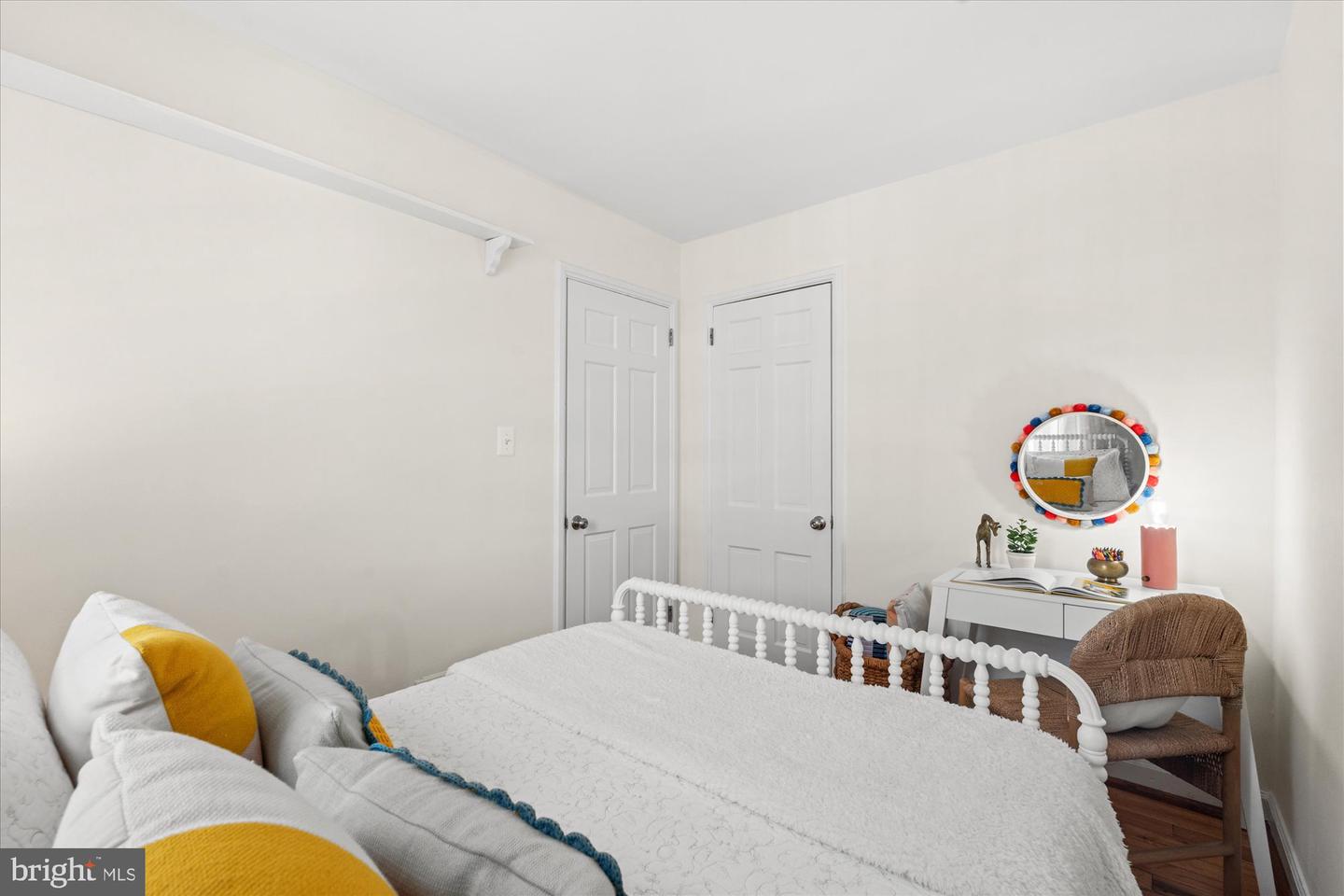 3013 S BUCHANAN ST, ARLINGTON, Virginia 22206, 2 Bedrooms Bedrooms, 9 Rooms Rooms,2 BathroomsBathrooms,Residential,For sale,3013 S BUCHANAN ST,VAAR2068648 MLS # VAAR2068648