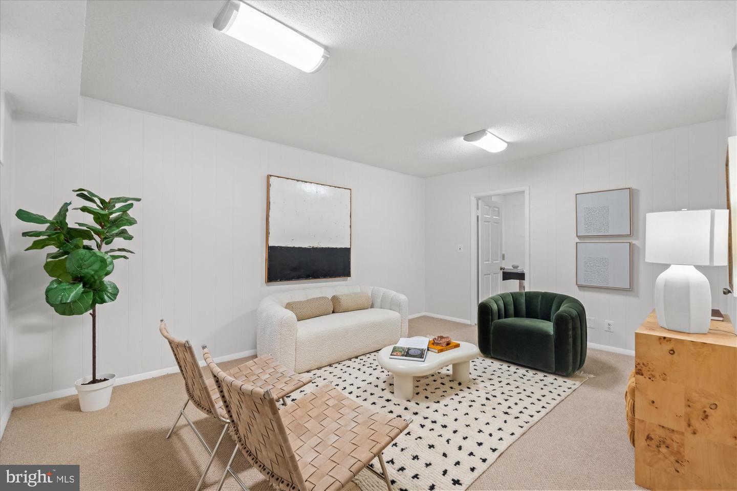 3013 S BUCHANAN ST, ARLINGTON, Virginia 22206, 2 Bedrooms Bedrooms, 9 Rooms Rooms,2 BathroomsBathrooms,Residential,For sale,3013 S BUCHANAN ST,VAAR2068648 MLS # VAAR2068648