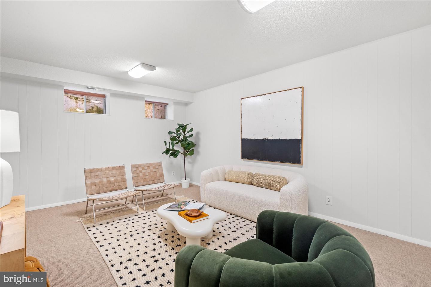 3013 S BUCHANAN ST, ARLINGTON, Virginia 22206, 2 Bedrooms Bedrooms, 9 Rooms Rooms,2 BathroomsBathrooms,Residential,For sale,3013 S BUCHANAN ST,VAAR2068648 MLS # VAAR2068648