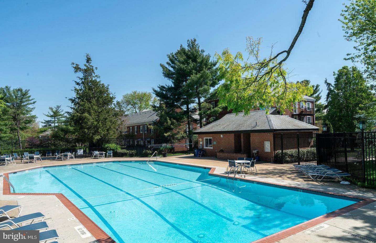 3013 S BUCHANAN ST, ARLINGTON, Virginia 22206, 2 Bedrooms Bedrooms, 9 Rooms Rooms,2 BathroomsBathrooms,Residential,For sale,3013 S BUCHANAN ST,VAAR2068648 MLS # VAAR2068648