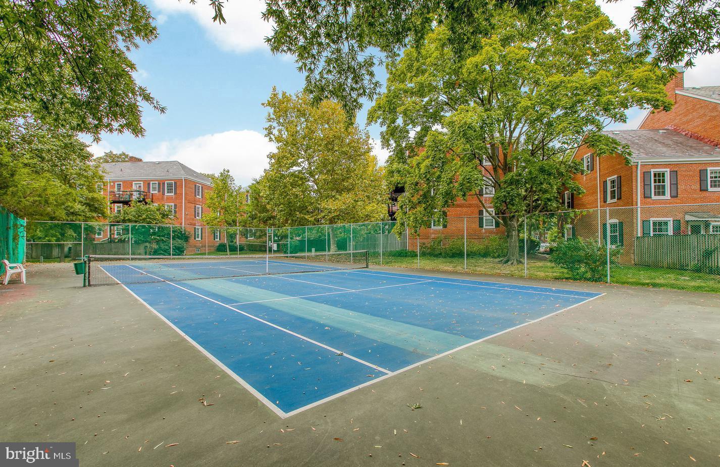 3013 S BUCHANAN ST, ARLINGTON, Virginia 22206, 2 Bedrooms Bedrooms, 9 Rooms Rooms,2 BathroomsBathrooms,Residential,For sale,3013 S BUCHANAN ST,VAAR2068648 MLS # VAAR2068648