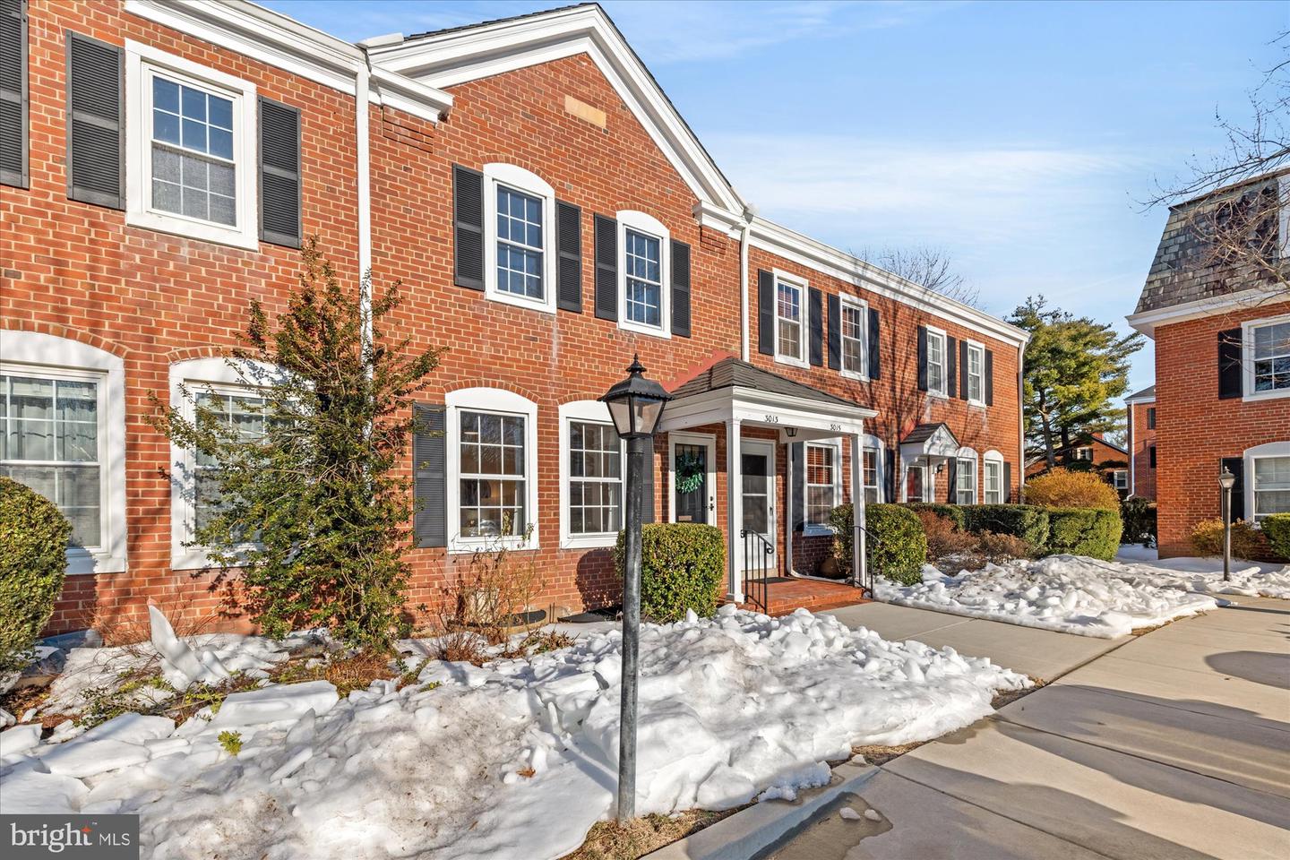 3013 S BUCHANAN ST, ARLINGTON, Virginia 22206, 2 Bedrooms Bedrooms, 9 Rooms Rooms,2 BathroomsBathrooms,Residential,For sale,3013 S BUCHANAN ST,VAAR2068648 MLS # VAAR2068648