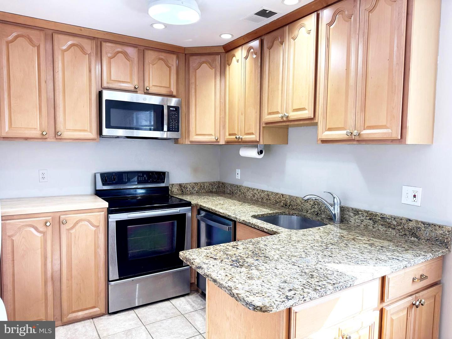 2600 GLENGYLE DR #118, VIENNA, Virginia 22181, 3 Bedrooms Bedrooms, ,1 BathroomBathrooms,Residential,For sale,2600 GLENGYLE DR #118,VAFX2289950 MLS # VAFX2289950