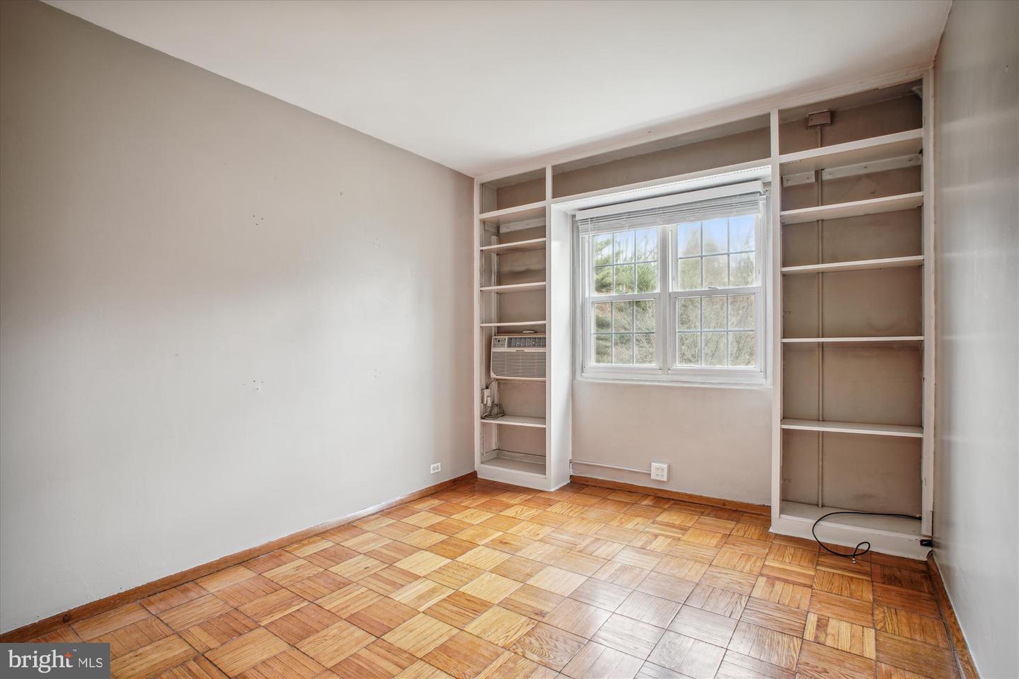 3518 VALLEY DR, ALEXANDRIA, Virginia 22302, 2 Bedrooms Bedrooms, ,1 BathroomBathrooms,Residential,For sale,3518 VALLEY DR,VAAX2053972 MLS # VAAX2053972 3518 VALLEY DR, ALEXANDRIA, Virginia 22302, 2 Bedrooms Bedrooms, ,1 BathroomBathrooms,Residential,For sale,3518 VALLEY DR,VAAX2053972 MLS # VAAX2053972