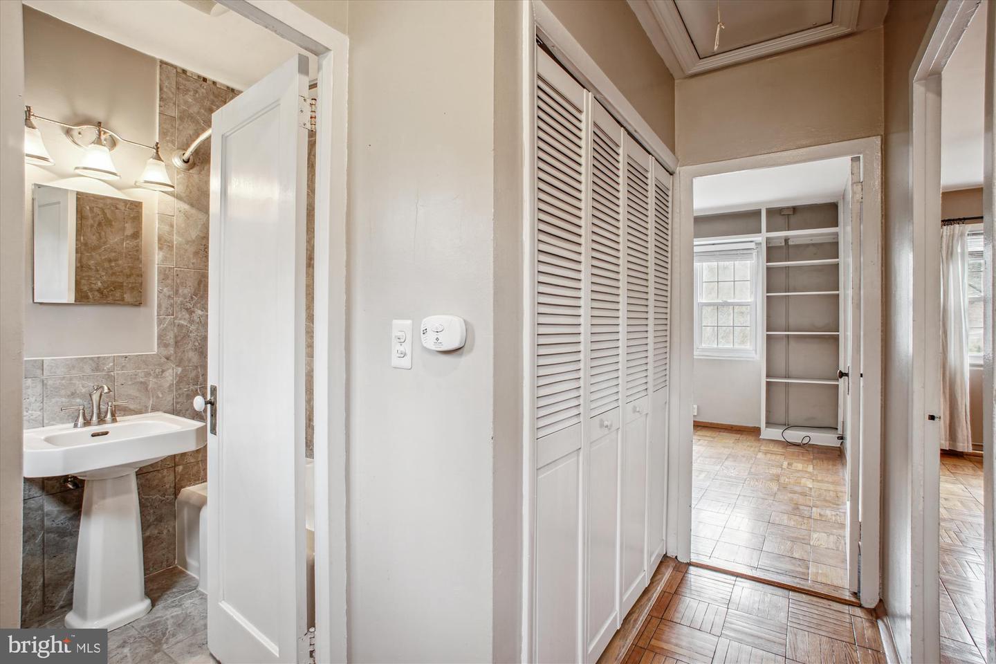 3518 VALLEY DR, ALEXANDRIA, Virginia 22302, 2 Bedrooms Bedrooms, ,1 BathroomBathrooms,Residential,For sale,3518 VALLEY DR,VAAX2053972 MLS # VAAX2053972 3518 VALLEY DR, ALEXANDRIA, Virginia 22302, 2 Bedrooms Bedrooms, ,1 BathroomBathrooms,Residential,For sale,3518 VALLEY DR,VAAX2053972 MLS # VAAX2053972