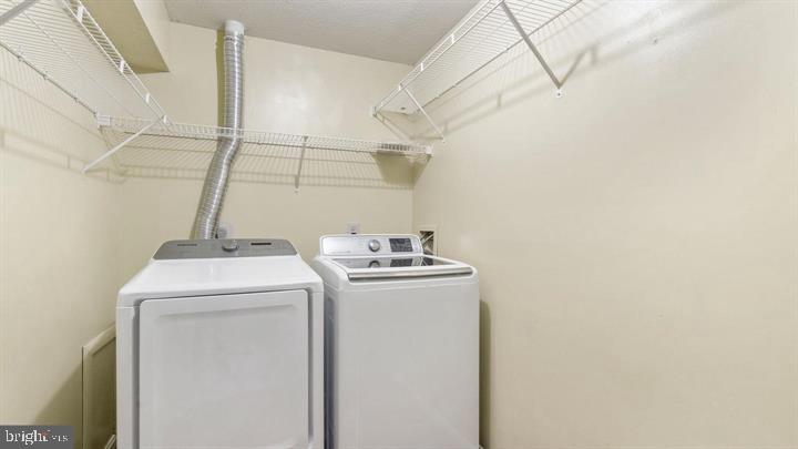 8519 TACKHOUSE LOOP, GAINESVILLE, Virginia 20155, 4 Bedrooms Bedrooms, ,3 BathroomsBathrooms,Residential,For sale,8519 TACKHOUSE LOOP,VAPW2112182 MLS # VAPW2112182