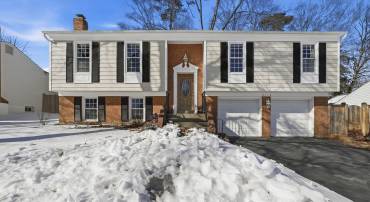 8118 VIOLA ST, SPRINGFIELD, Virginia 22152, 4 Bedrooms Bedrooms, ,3 BathroomsBathrooms,Residential,For sale,8118 VIOLA ST,VAFX2290136 MLS # VAFX2290136