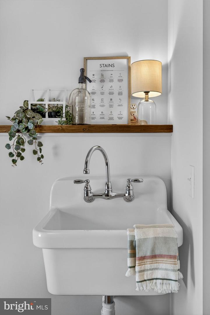 22145 COUNTRYSIDE LN, CULPEPER, Virginia 22701, 3 Bedrooms Bedrooms, ,2 BathroomsBathrooms,Residential,For sale,22145 COUNTRYSIDE LN,VACU2012644 MLS # VACU2012644 22145 COUNTRYSIDE LN, CULPEPER, Virginia 22701, 3 Bedrooms Bedrooms, ,2 BathroomsBathrooms,Residential,For sale,22145 COUNTRYSIDE LN,VACU2012644 MLS # VACU2012644