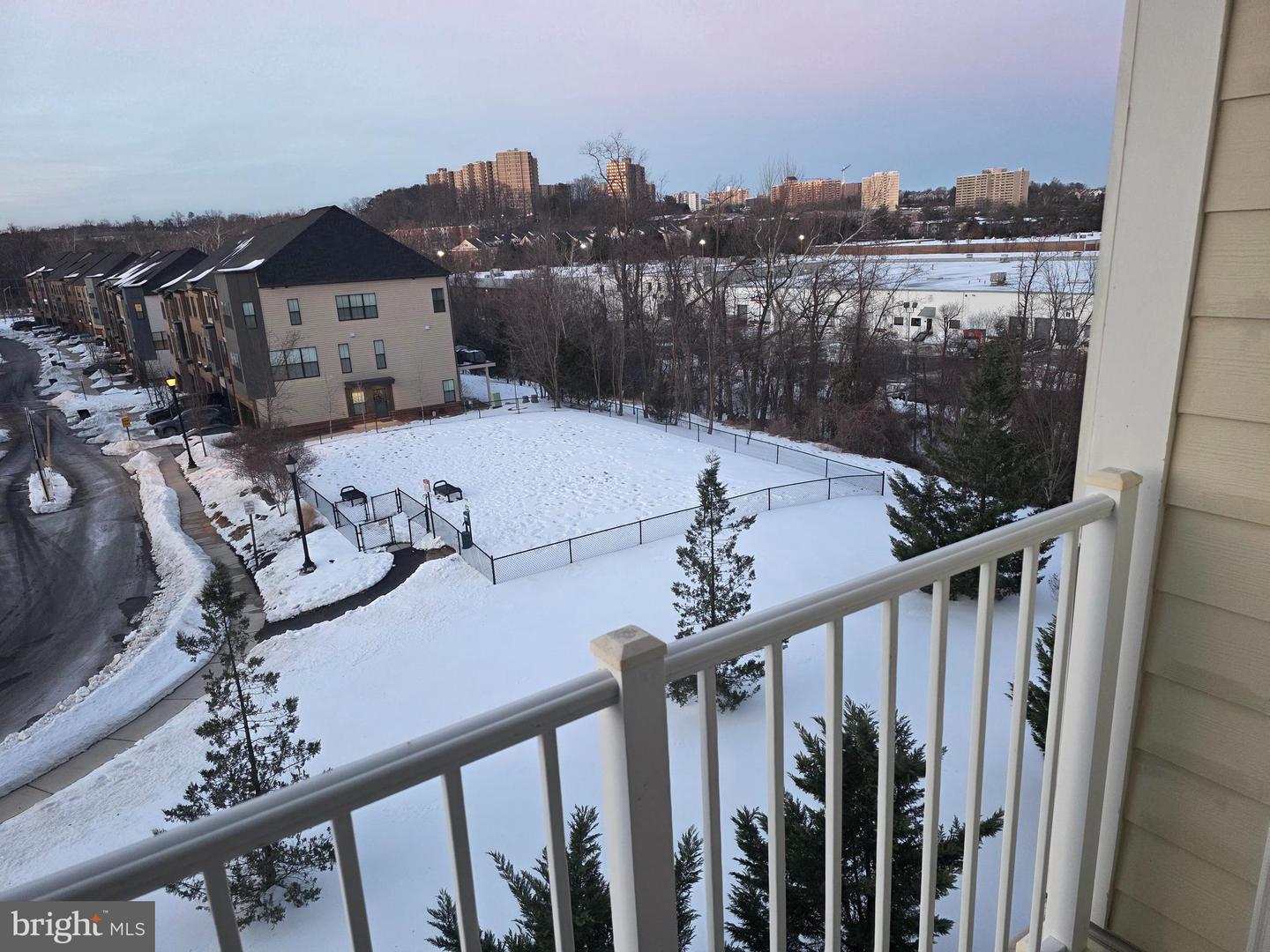 6301 EDSALL RD #418, ALEXANDRIA, Virginia 22312, ,Residential,For sale,6301 EDSALL RD #418,VAFX2290152 MLS # VAFX2290152