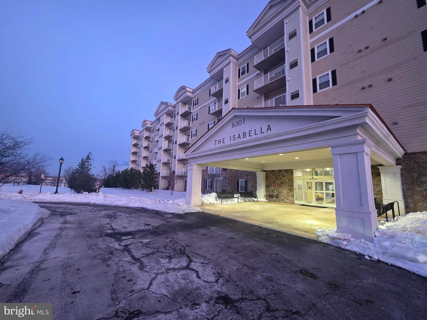 6301 EDSALL RD #418, ALEXANDRIA, Virginia 22312, ,Residential,For sale,6301 EDSALL RD #418,VAFX2290152 MLS # VAFX2290152