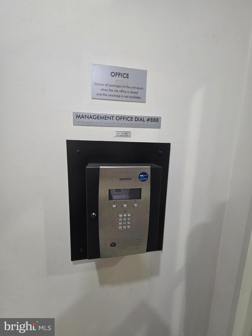 6301 EDSALL RD #418, ALEXANDRIA, Virginia 22312, ,Residential,For sale,6301 EDSALL RD #418,VAFX2290152 MLS # VAFX2290152