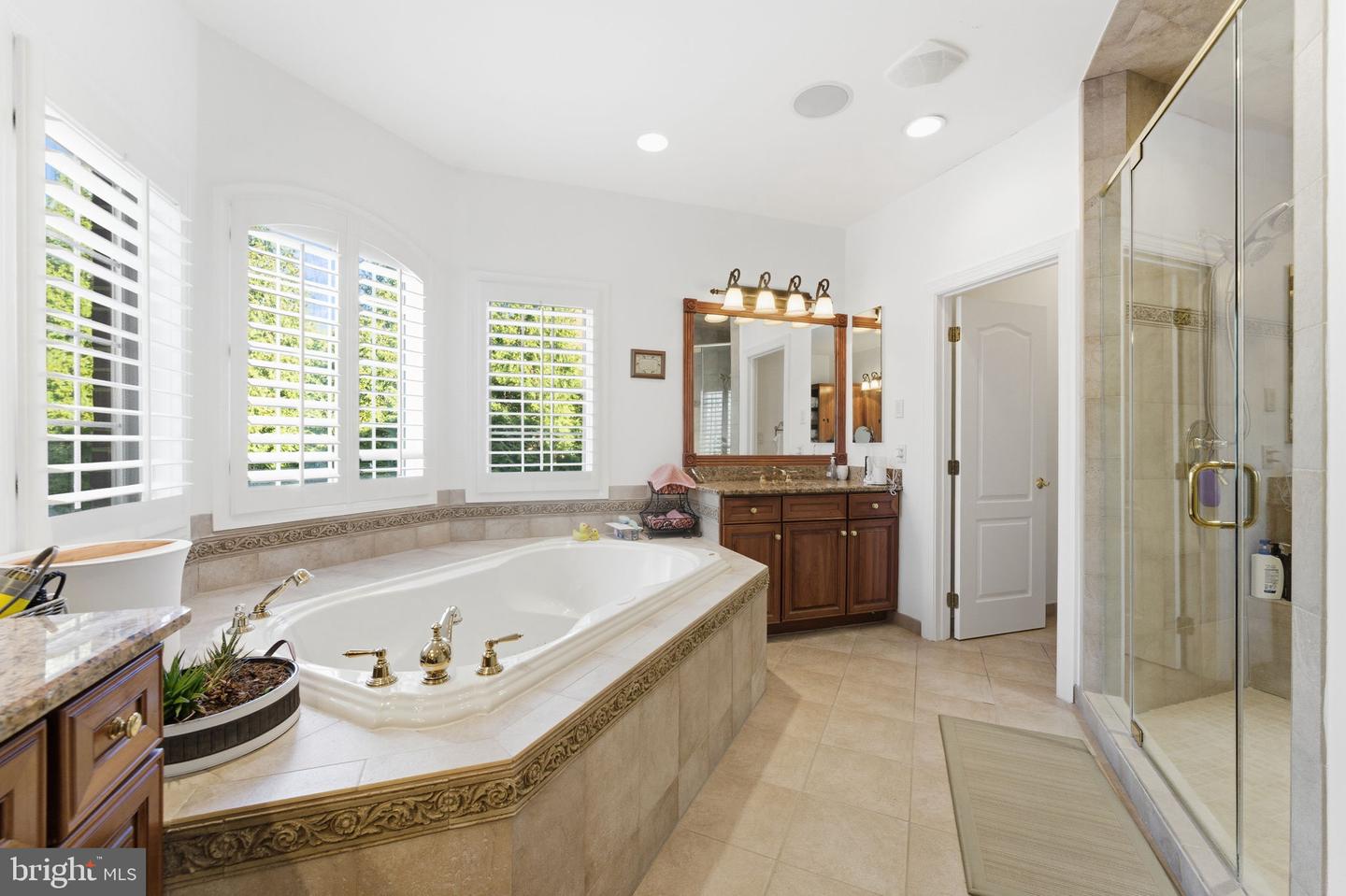 12914 PERCHERON LN, OAK HILL, Virginia 20171, 6 Bedrooms Bedrooms, ,4 BathroomsBathrooms,Residential,For sale,12914 PERCHERON LN,VAFX2290176 MLS # VAFX2290176