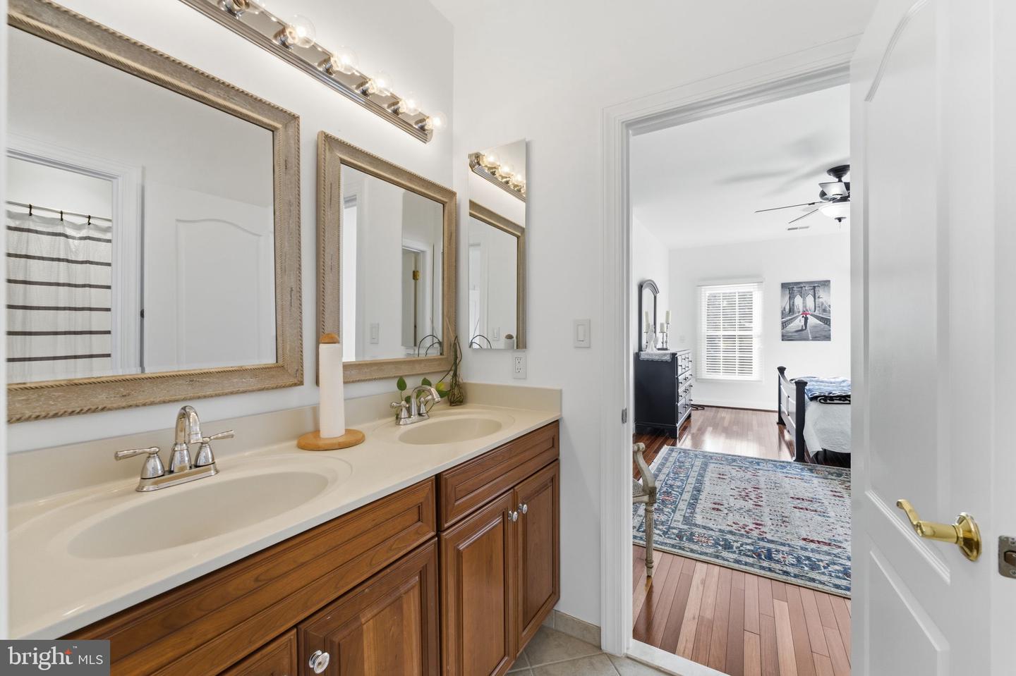 12914 PERCHERON LN, OAK HILL, Virginia 20171, 6 Bedrooms Bedrooms, ,4 BathroomsBathrooms,Residential,For sale,12914 PERCHERON LN,VAFX2290176 MLS # VAFX2290176