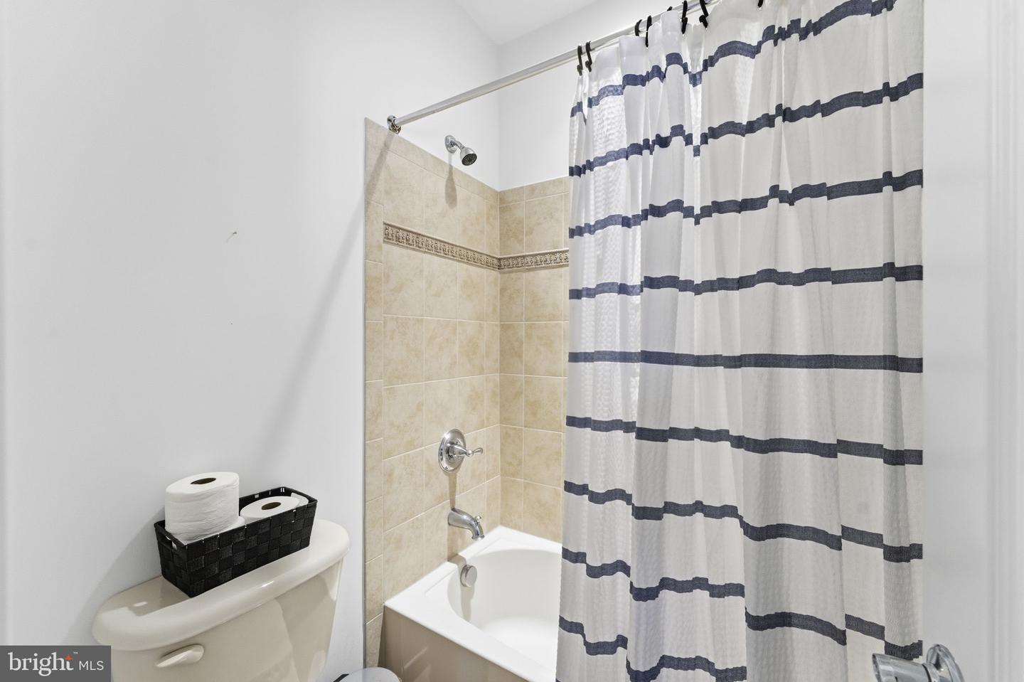 12914 PERCHERON LN, OAK HILL, Virginia 20171, 6 Bedrooms Bedrooms, ,4 BathroomsBathrooms,Residential,For sale,12914 PERCHERON LN,VAFX2290176 MLS # VAFX2290176