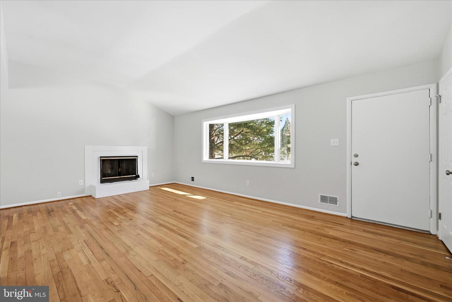 9732 SAINT ANDREWS DR, FAIRFAX, Virginia 22030, 4 Bedrooms Bedrooms, ,2 BathroomsBathrooms,Residential,For sale,9732 SAINT ANDREWS DR,VAFC2007756 MLS # VAFC2007756