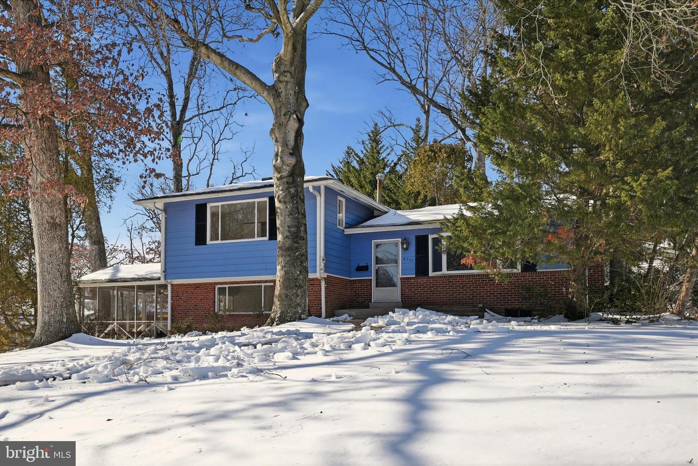 9732 SAINT ANDREWS DR, FAIRFAX, Virginia 22030, 4 Bedrooms Bedrooms, ,2 BathroomsBathrooms,Residential,For sale,9732 SAINT ANDREWS DR,VAFC2007756 MLS # VAFC2007756