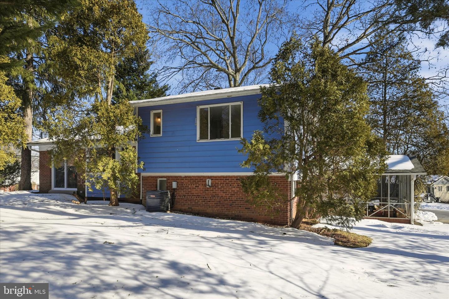 9732 SAINT ANDREWS DR, FAIRFAX, Virginia 22030, 4 Bedrooms Bedrooms, ,2 BathroomsBathrooms,Residential,For sale,9732 SAINT ANDREWS DR,VAFC2007756 MLS # VAFC2007756