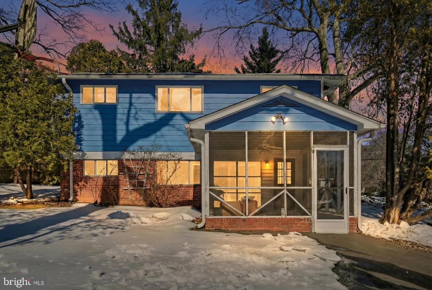 9732 SAINT ANDREWS DR, FAIRFAX, Virginia 22030, 4 Bedrooms Bedrooms, ,2 BathroomsBathrooms,Residential,For sale,9732 SAINT ANDREWS DR,VAFC2007756 MLS # VAFC2007756