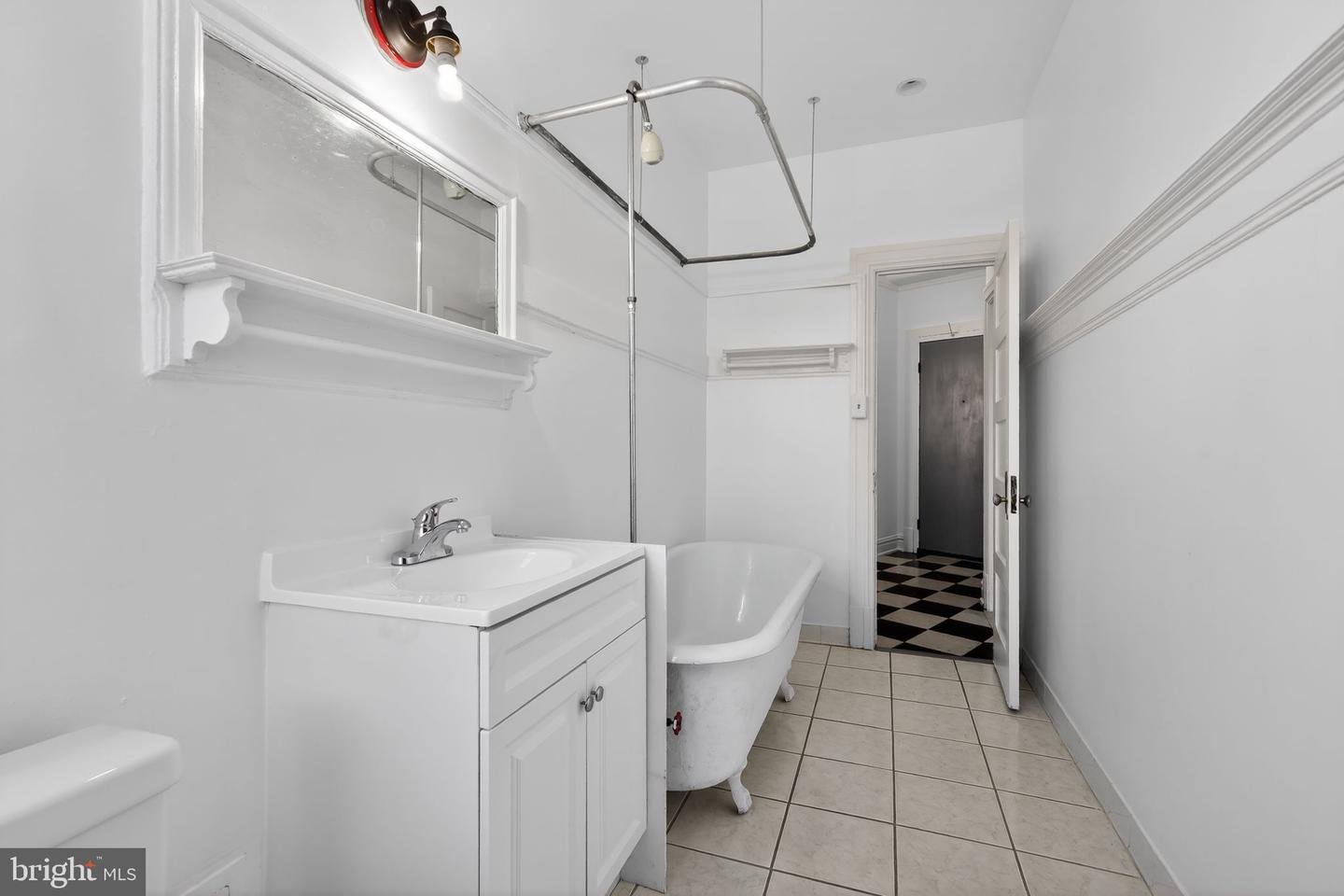 2854 CONNECTICUT AVE NW #32, WASHINGTON, District Of Columbia 20008, ,1 BathroomBathrooms,Residential,For sale,2854 CONNECTICUT AVE NW #32,DCDC2245532 MLS # DCDC2245532