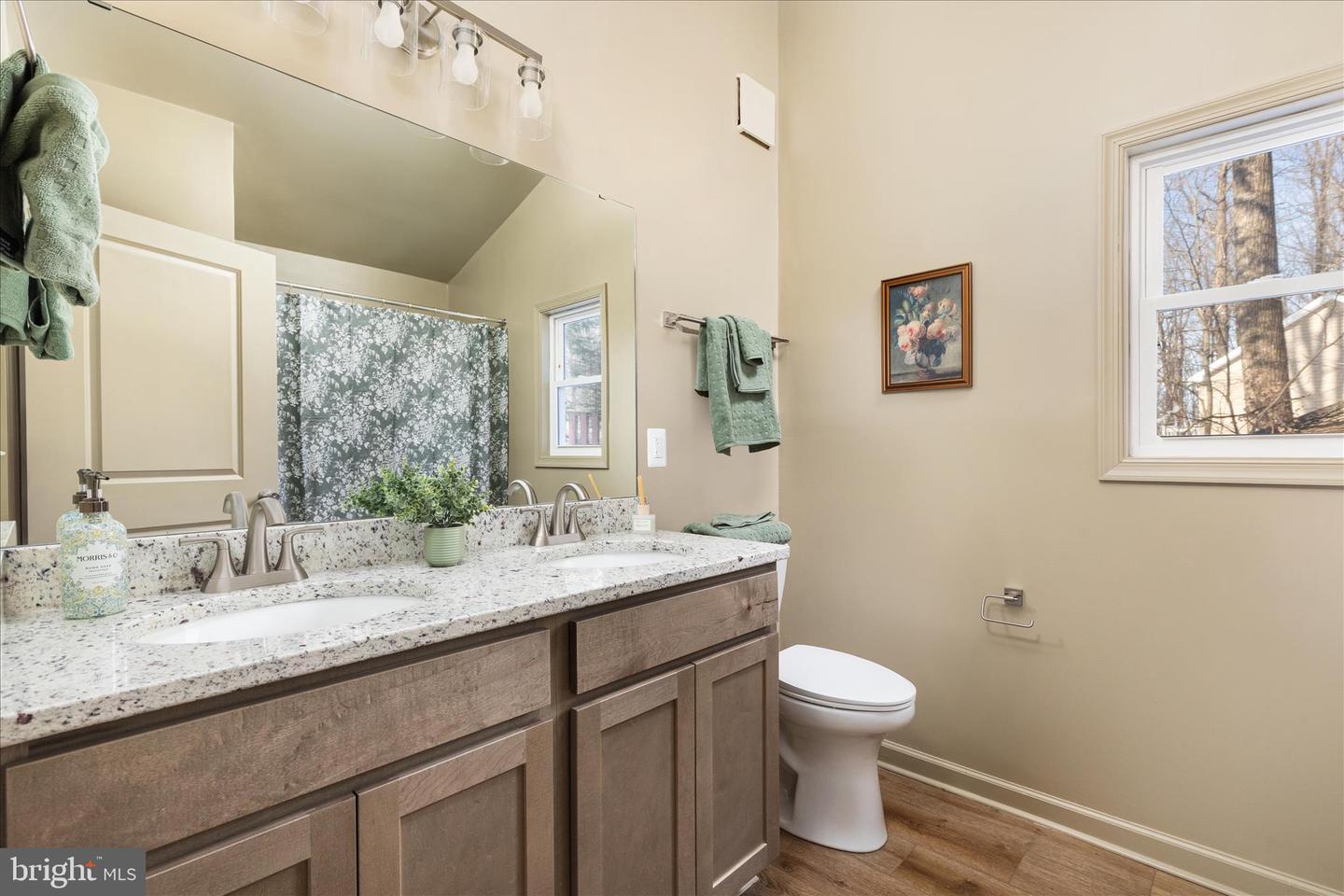 215 BUCK RD, LINDEN, Virginia 22642, 3 Bedrooms Bedrooms, ,3 BathroomsBathrooms,Residential,For sale,215 BUCK RD,VAWR2013368 MLS # VAWR2013368