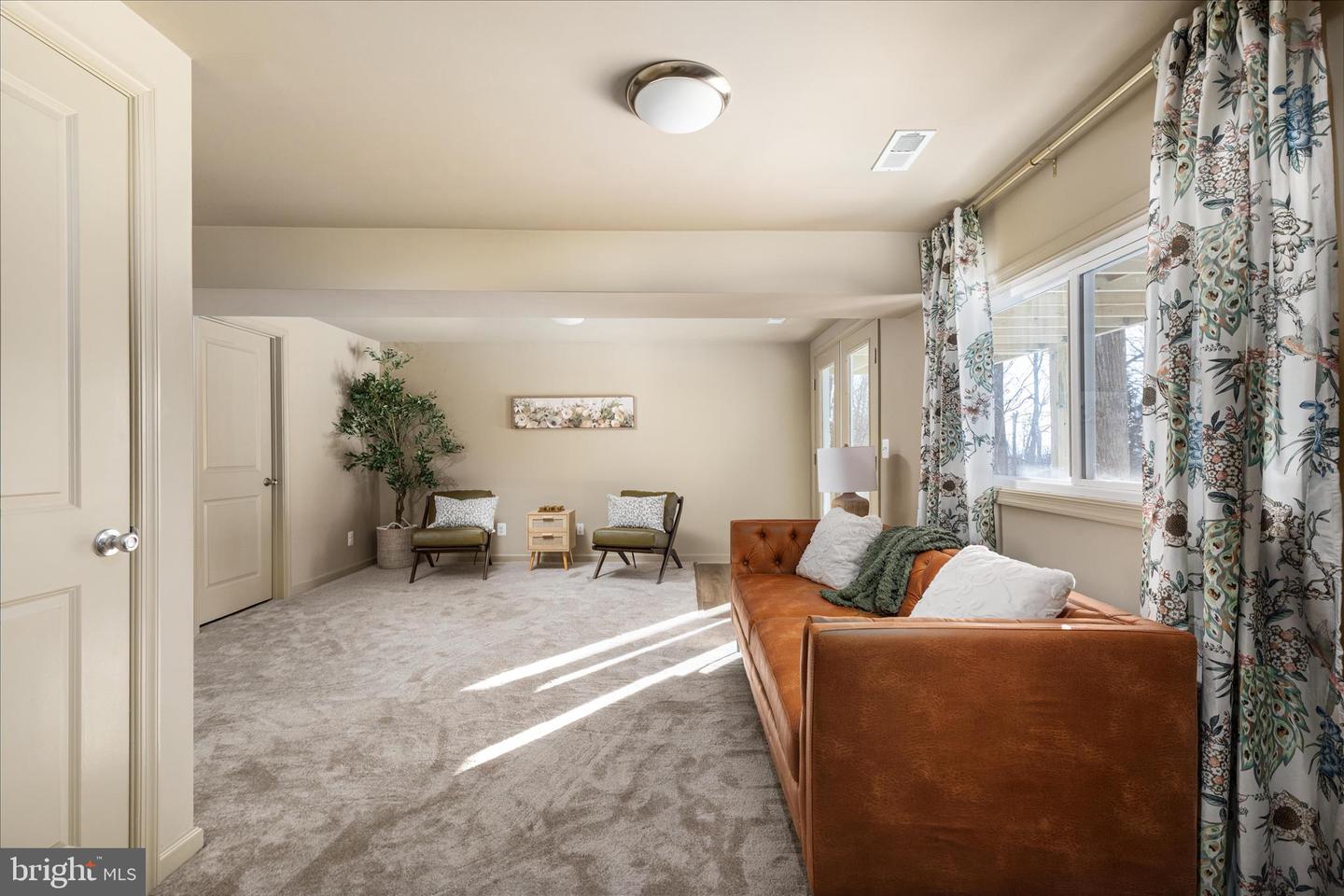 215 BUCK RD, LINDEN, Virginia 22642, 3 Bedrooms Bedrooms, ,3 BathroomsBathrooms,Residential,For sale,215 BUCK RD,VAWR2013368 MLS # VAWR2013368