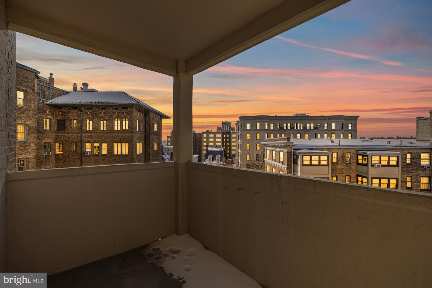 1901 COLUMBIA RD NW #602, WASHINGTON, District Of Columbia 20009, 1 Bedroom Bedrooms, ,1 BathroomBathrooms,Residential,For sale,1901 COLUMBIA RD NW #602,DCDC2245554 MLS # DCDC2245554