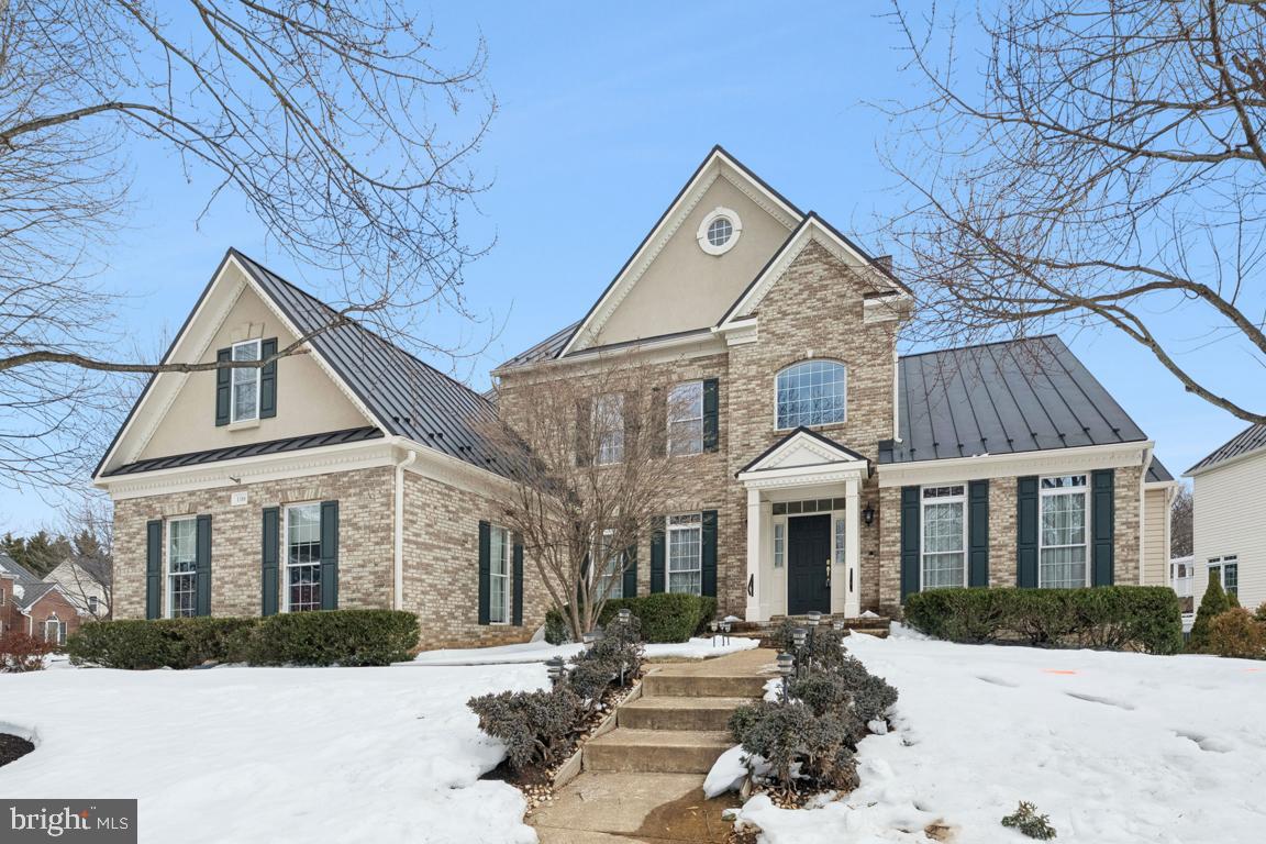 1318 MOORE PL SW, LEESBURG, Virginia 20175, 4 Bedrooms Bedrooms, ,4 BathroomsBathrooms,Residential,For sale,1318 MOORE PL SW,VALO2115664 MLS # VALO2115664