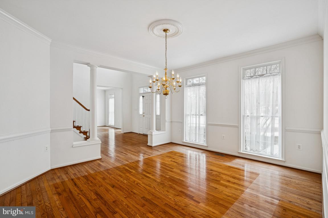 1318 MOORE PL SW, LEESBURG, Virginia 20175, 4 Bedrooms Bedrooms, ,4 BathroomsBathrooms,Residential,For sale,1318 MOORE PL SW,VALO2115664 MLS # VALO2115664