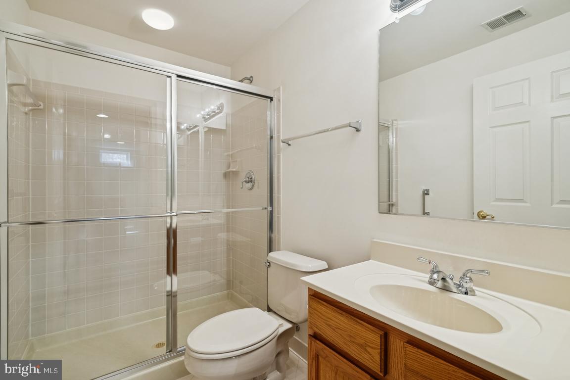 1318 MOORE PL SW, LEESBURG, Virginia 20175, 4 Bedrooms Bedrooms, ,4 BathroomsBathrooms,Residential,For sale,1318 MOORE PL SW,VALO2115664 MLS # VALO2115664