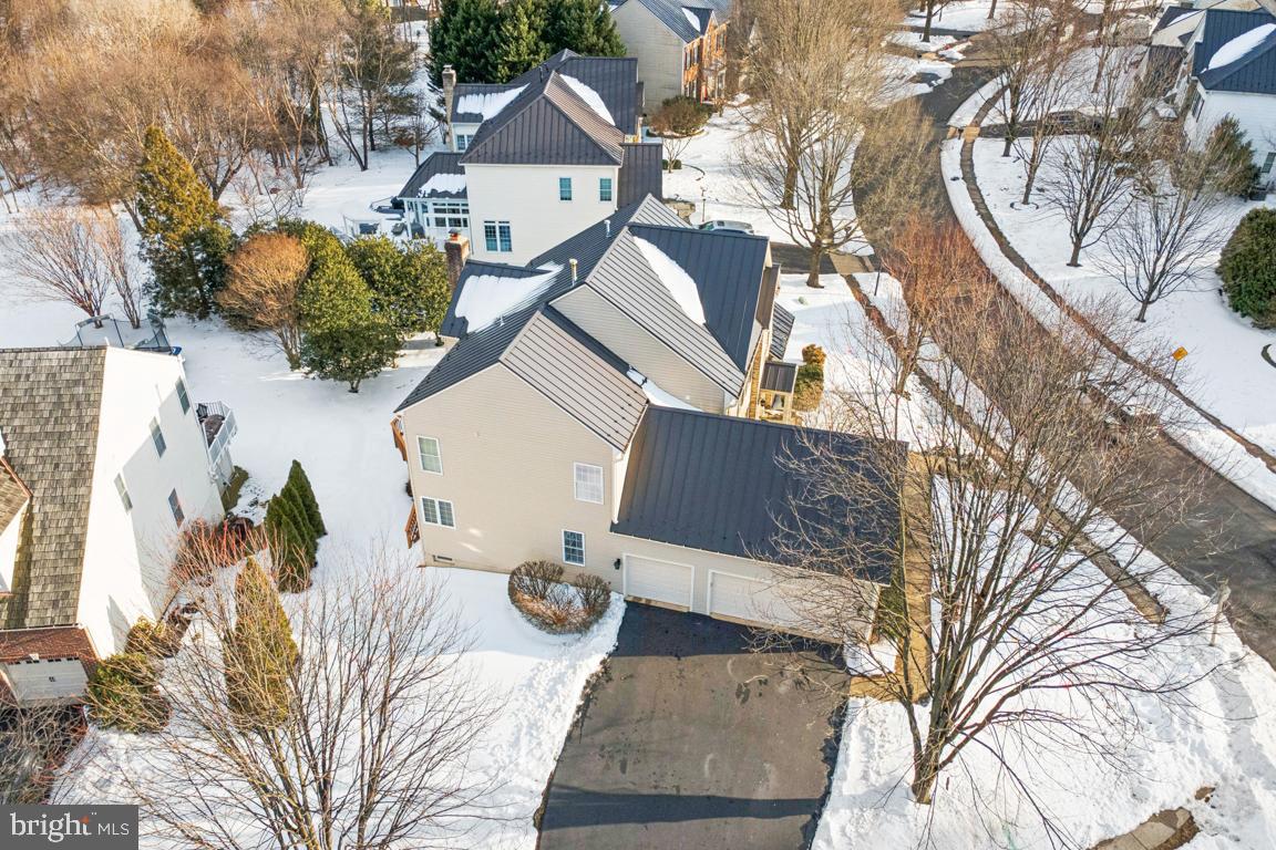 1318 MOORE PL SW, LEESBURG, Virginia 20175, 4 Bedrooms Bedrooms, ,4 BathroomsBathrooms,Residential,For sale,1318 MOORE PL SW,VALO2115664 MLS # VALO2115664