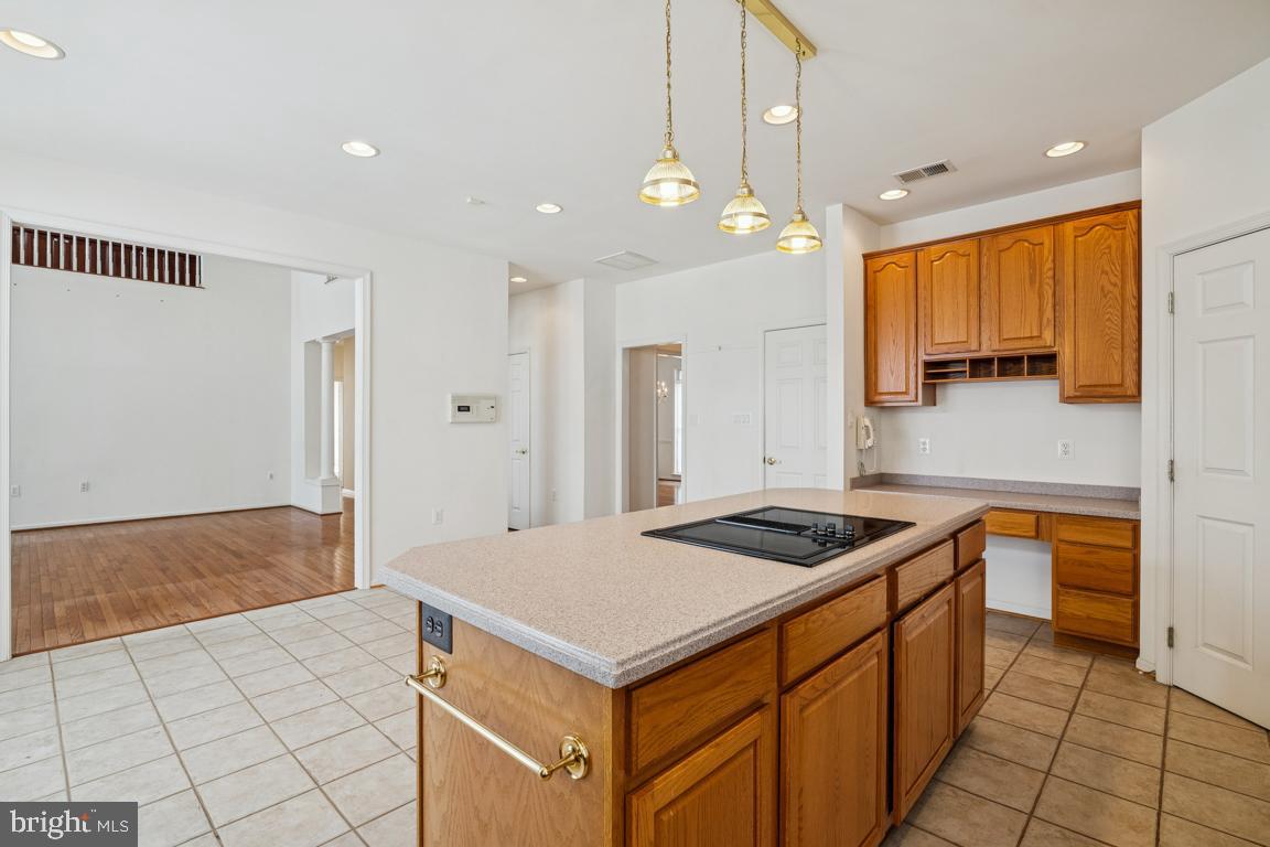 1318 MOORE PL SW, LEESBURG, Virginia 20175, 4 Bedrooms Bedrooms, ,4 BathroomsBathrooms,Residential,For sale,1318 MOORE PL SW,VALO2115664 MLS # VALO2115664