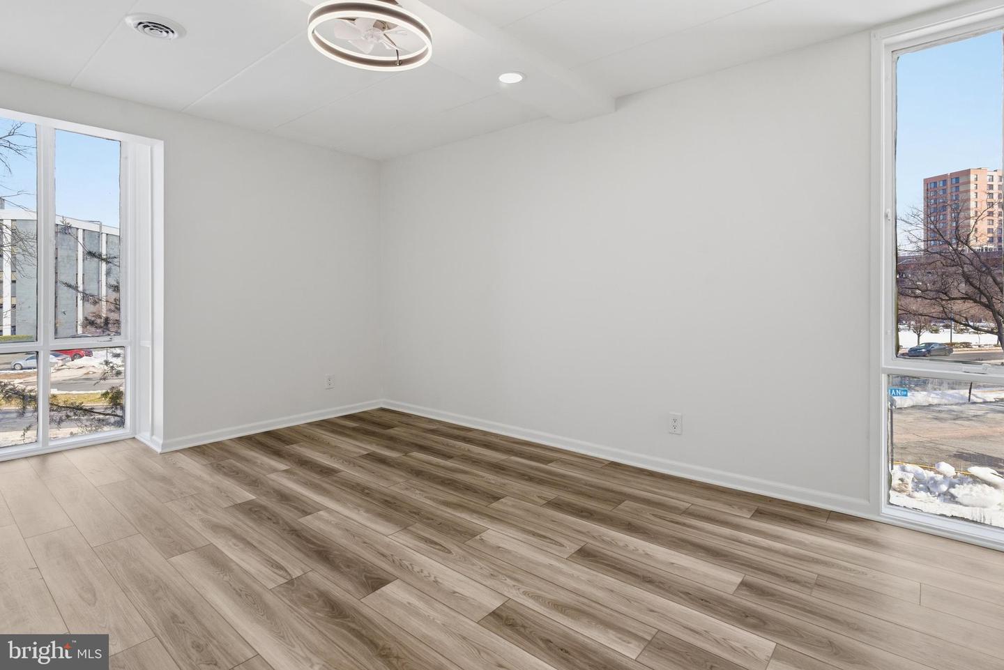 2600 INDIAN DR #2C, ALEXANDRIA, Virginia 22303, 2 Bedrooms Bedrooms, ,1 BathroomBathrooms,Residential,For sale,2600 INDIAN DR #2C,VAFX2290334 MLS # VAFX2290334