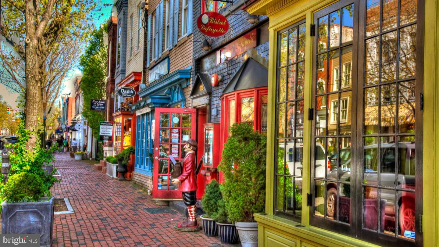 2600 INDIAN DR #2C, ALEXANDRIA, Virginia 22303, 2 Bedrooms Bedrooms, ,1 BathroomBathrooms,Residential,For sale,2600 INDIAN DR #2C,VAFX2290334 MLS # VAFX2290334