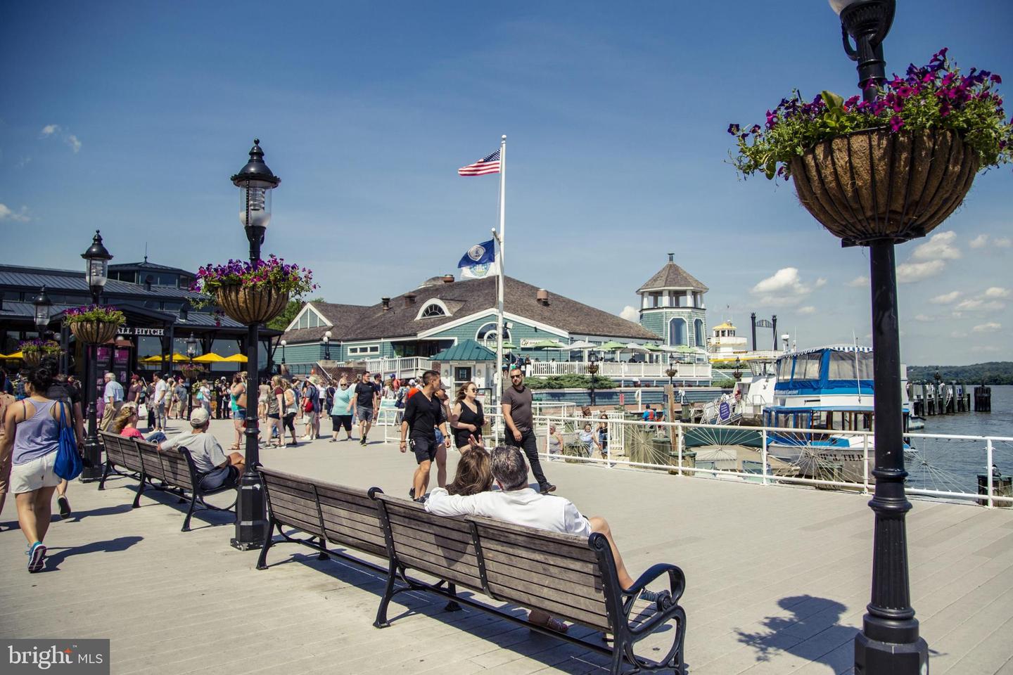 2600 INDIAN DR #2C, ALEXANDRIA, Virginia 22303, 2 Bedrooms Bedrooms, ,1 BathroomBathrooms,Residential,For sale,2600 INDIAN DR #2C,VAFX2290334 MLS # VAFX2290334