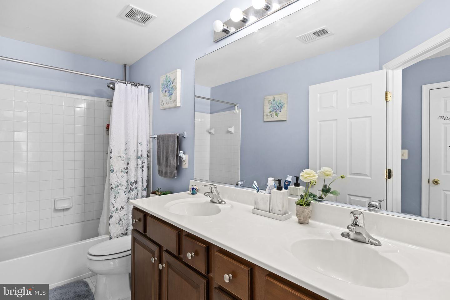 13312 DAISY MEADOW LN, CULPEPER, Virginia 22701, 4 Bedrooms Bedrooms, ,3 BathroomsBathrooms,Residential,For sale,13312 DAISY MEADOW LN,VACU2012660 MLS # VACU2012660