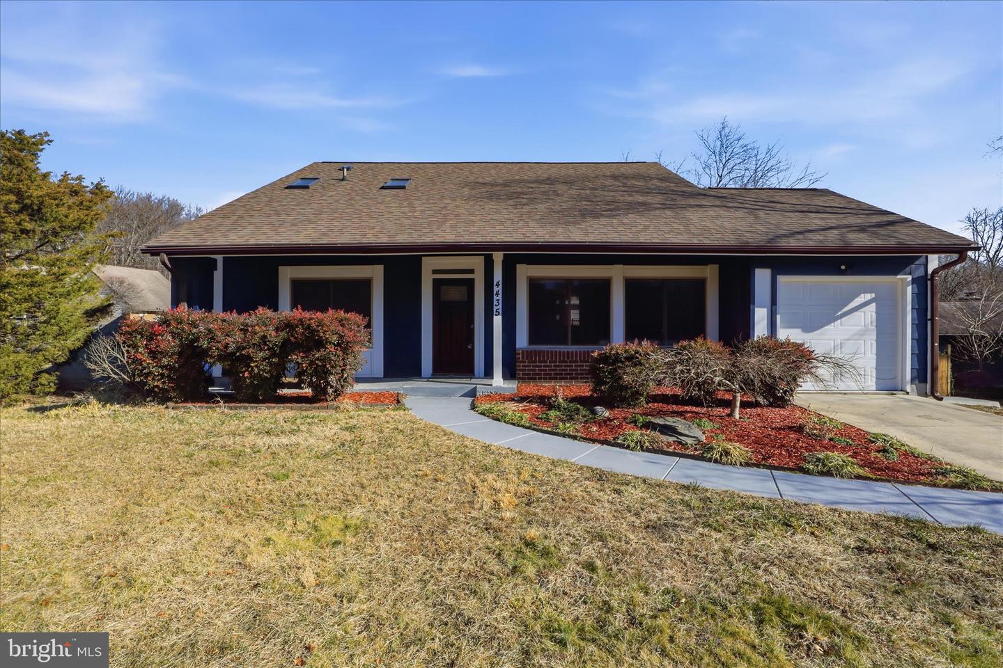 4435 FLINTSTONE RD, ALEXANDRIA, Virginia 22306, 4 Bedrooms Bedrooms, ,3 BathroomsBathrooms,Residential,For sale,4435 FLINTSTONE RD,VAFX2290392 MLS # VAFX2290392