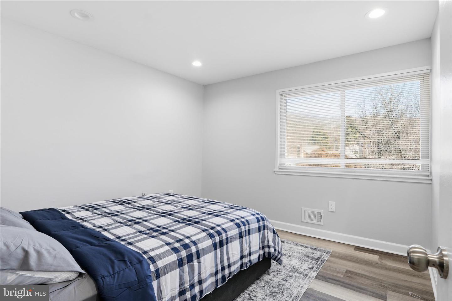 4435 FLINTSTONE RD, ALEXANDRIA, Virginia 22306, 4 Bedrooms Bedrooms, ,3 BathroomsBathrooms,Residential,For sale,4435 FLINTSTONE RD,VAFX2290392 MLS # VAFX2290392