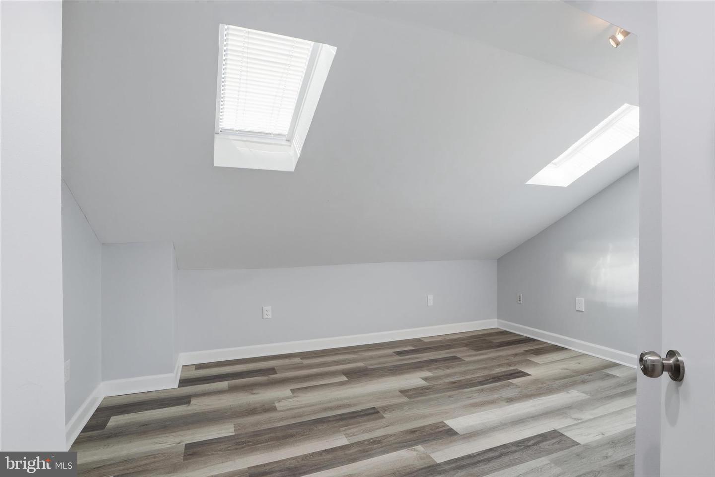 4435 FLINTSTONE RD, ALEXANDRIA, Virginia 22306, 4 Bedrooms Bedrooms, ,3 BathroomsBathrooms,Residential,For sale,4435 FLINTSTONE RD,VAFX2290392 MLS # VAFX2290392