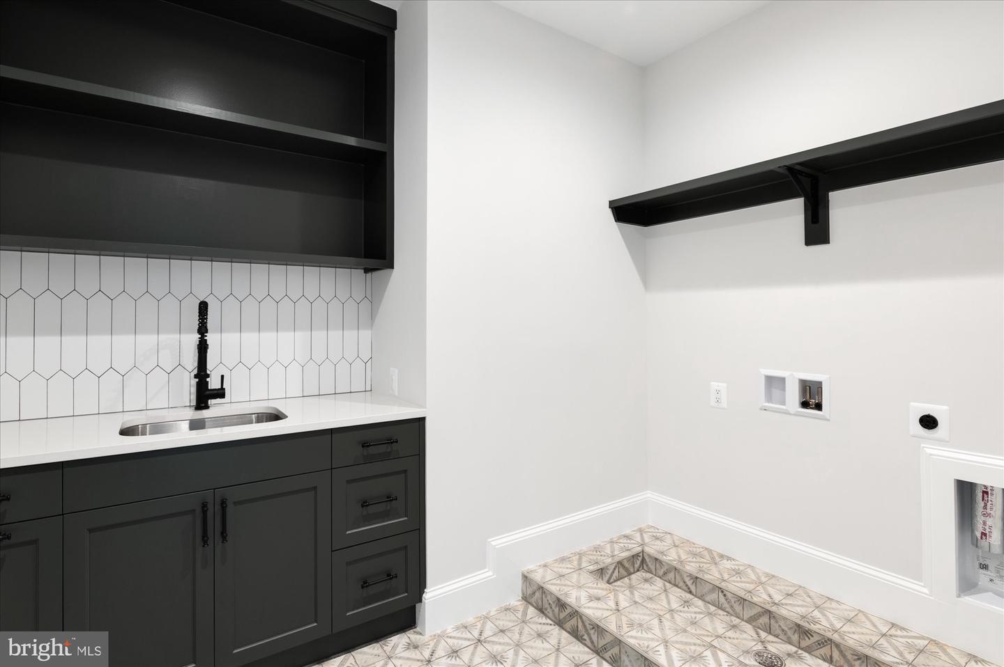 1446 COLA DR, MCLEAN, Virginia 22101, 6 Bedrooms Bedrooms, ,7 BathroomsBathrooms,Residential,For sale,1446 COLA DR,VAFX2290408 MLS # VAFX2290408 1446 COLA DR, MCLEAN, Virginia 22101, 6 Bedrooms Bedrooms, ,7 BathroomsBathrooms,Residential,For sale,1446 COLA DR,VAFX2290408 MLS # VAFX2290408