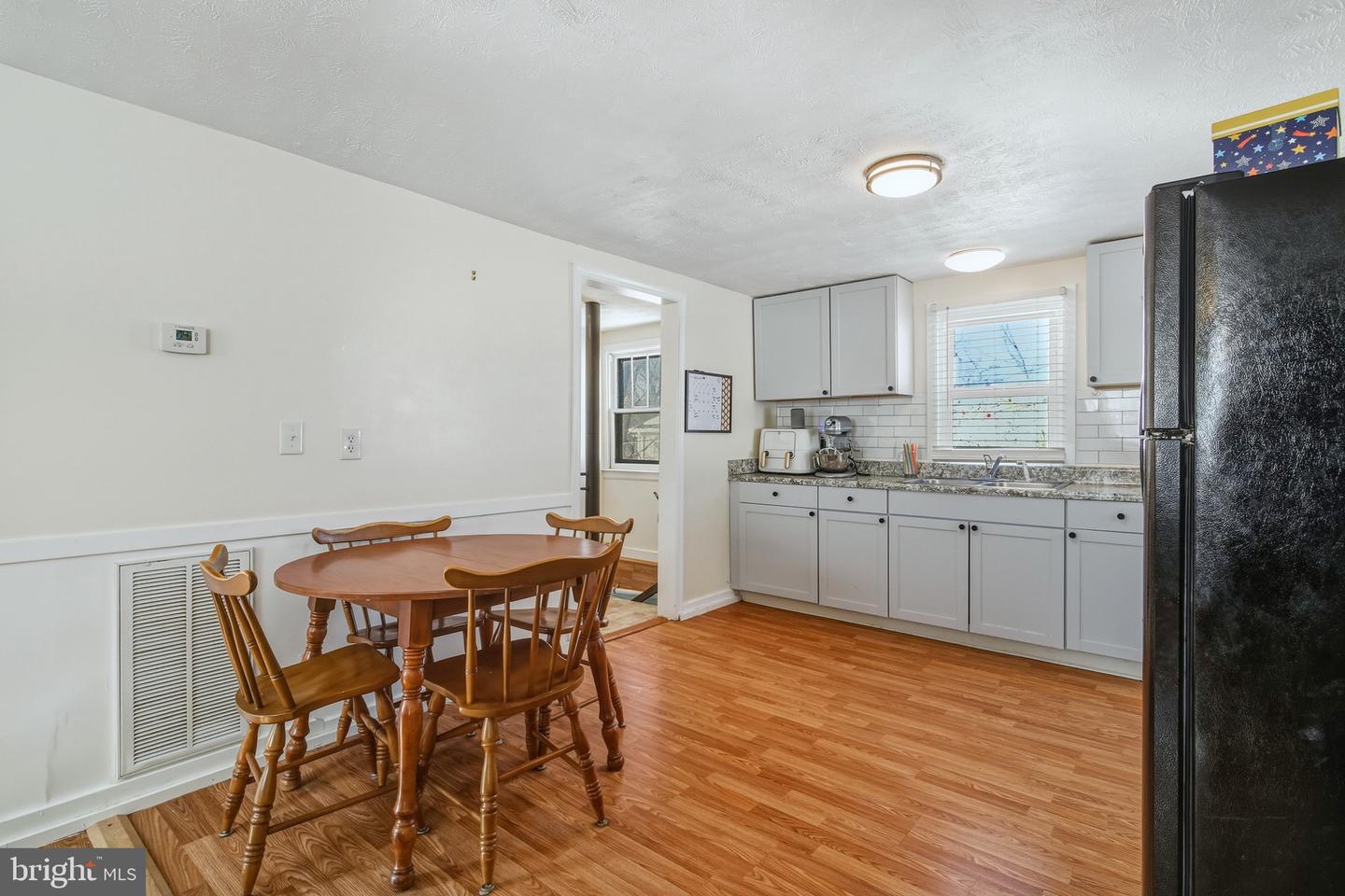 353 TURKEY KNOB RD, QUICKSBURG, Virginia 22847, 2 Bedrooms Bedrooms, ,2 BathroomsBathrooms,Residential,For sale,353 TURKEY KNOB RD,VASH2013560 MLS # VASH2013560