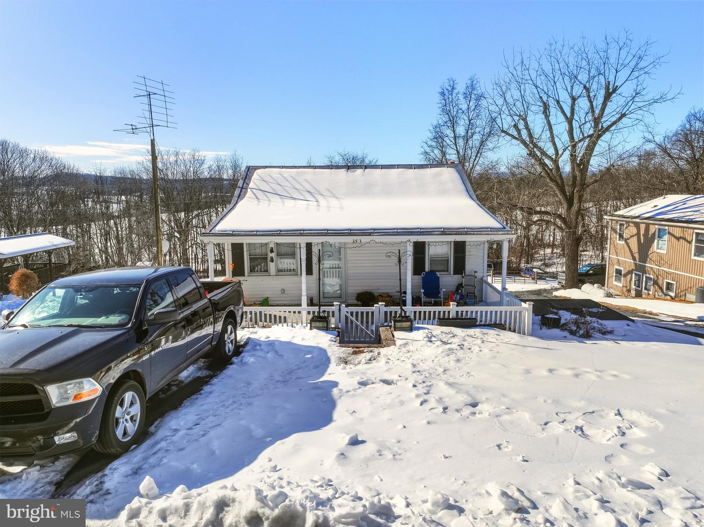 353 TURKEY KNOB RD, QUICKSBURG, Virginia 22847, 2 Bedrooms Bedrooms, ,2 BathroomsBathrooms,Residential,For sale,353 TURKEY KNOB RD,VASH2013560 MLS # VASH2013560